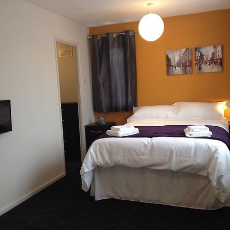Armitage Way Holiday Apartment - Perfect To Self Isolate Cambridge  Exterior photo