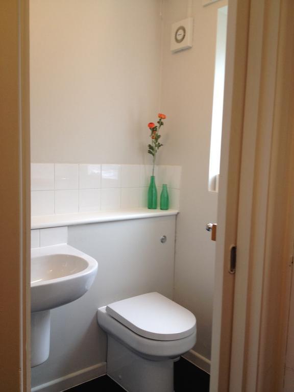 Armitage Way Holiday Apartment - Perfect To Self Isolate Cambridge  Exterior photo